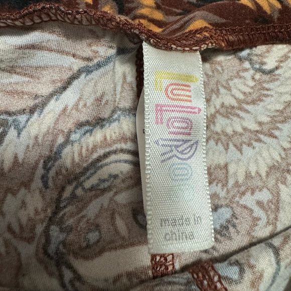 LuLaRoe Grizzly Bear Pattern One Size Leggings - Picture 6 of 7